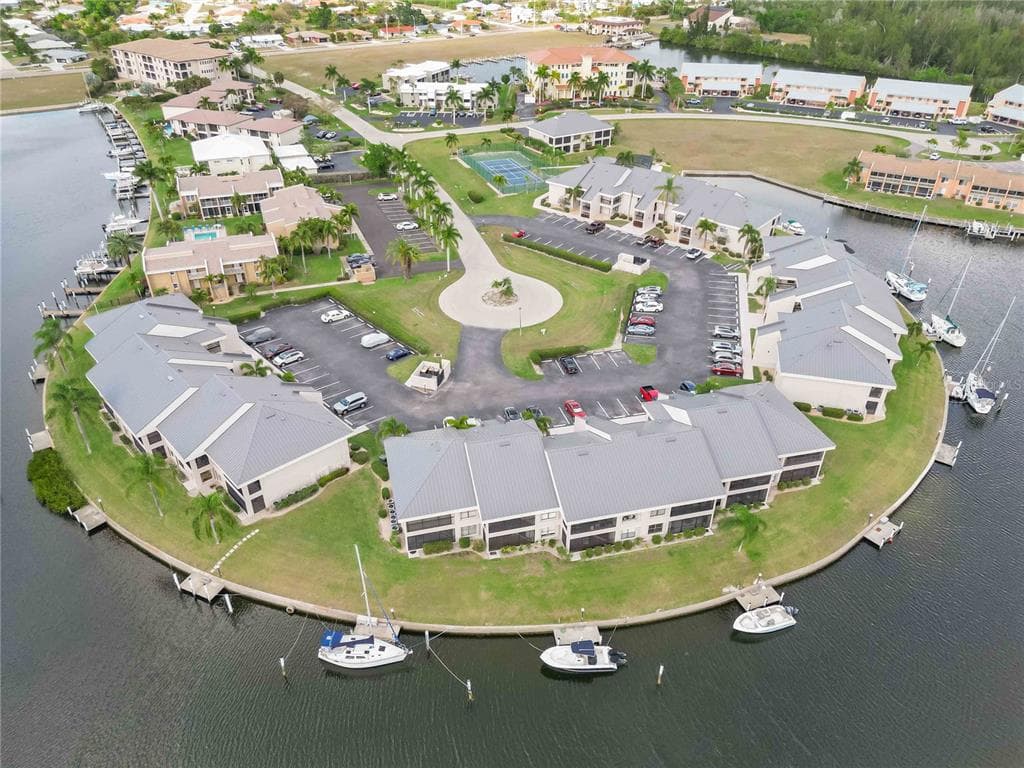 3256 WHITE IBIS COURT #324 2