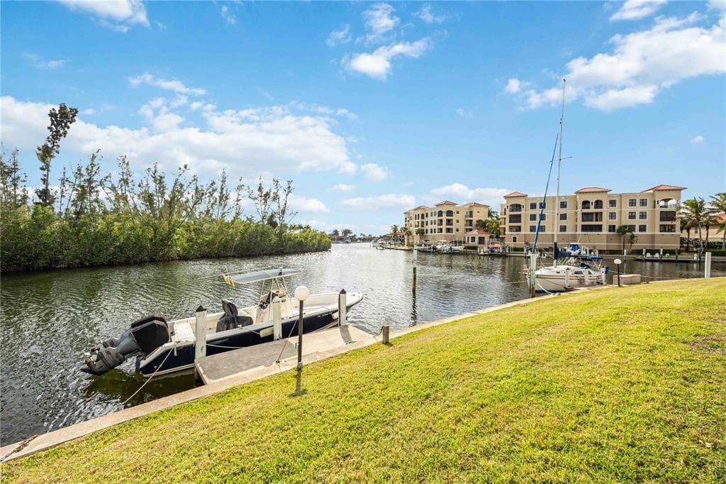 3256 WHITE IBIS COURT #324 3