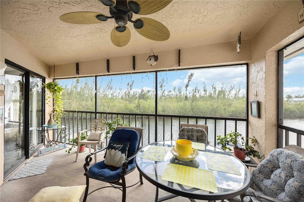 3256 WHITE IBIS COURT #324 4