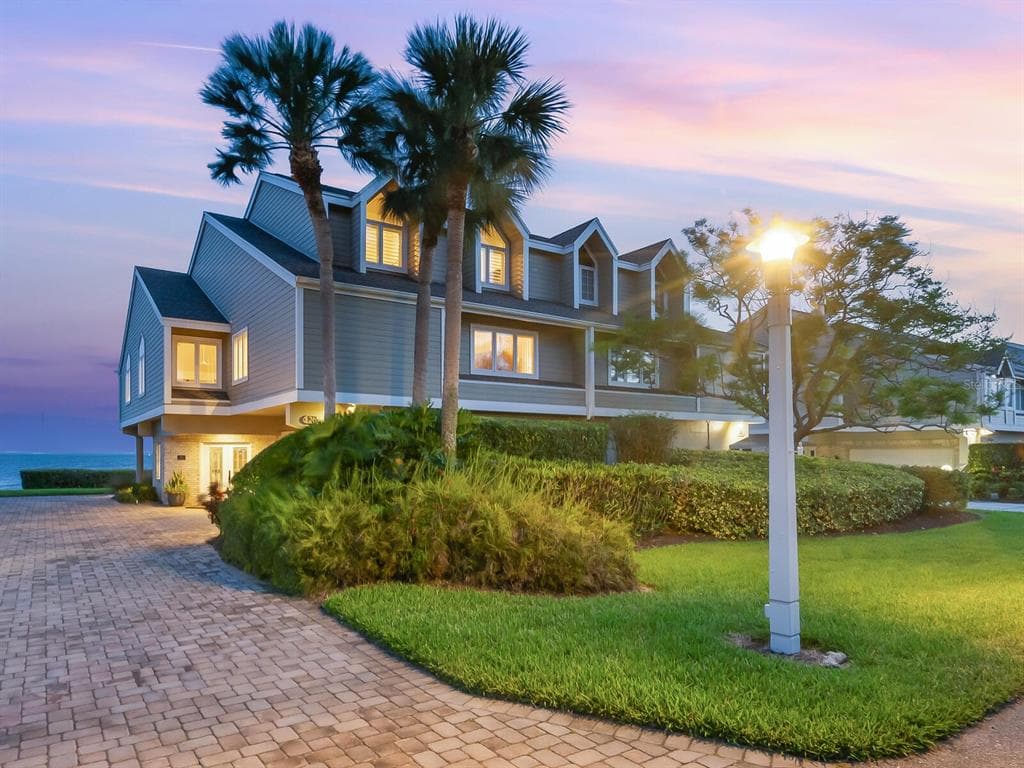26 TIDY ISLAND BOULEVARD photo 1