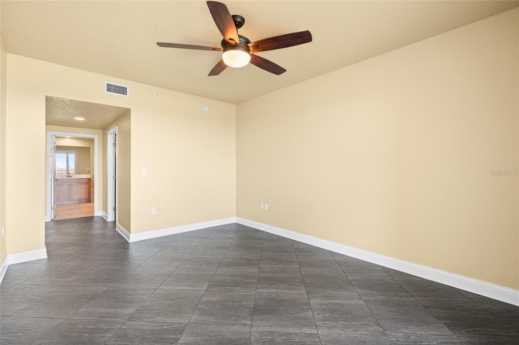 10851 MANGROVE CAY LANE NE 1112 photo 17