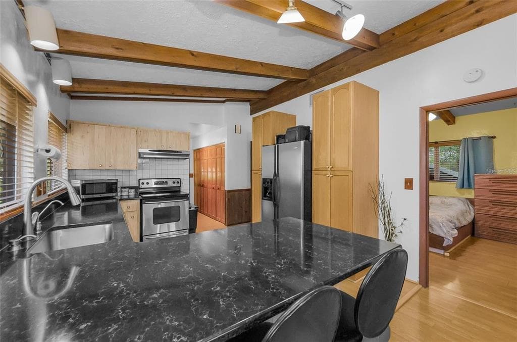 2602 CYPRUS DRIVE photo 13