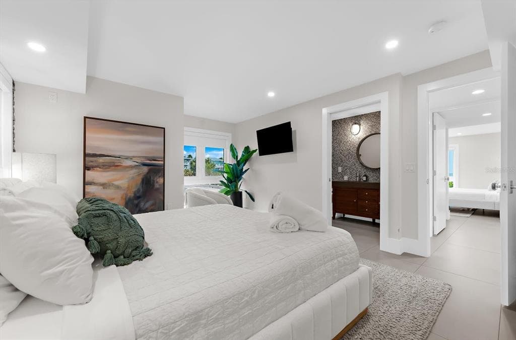 811 N SHORE DRIVE photo 24