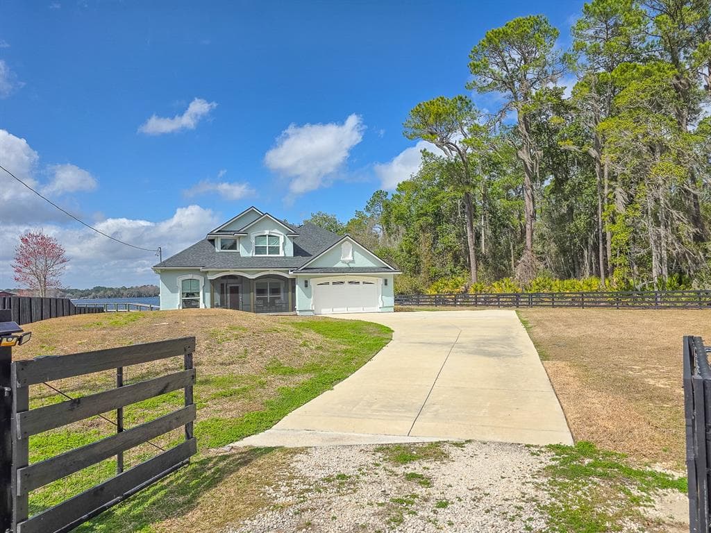 108 MAPLE TERRACE 5