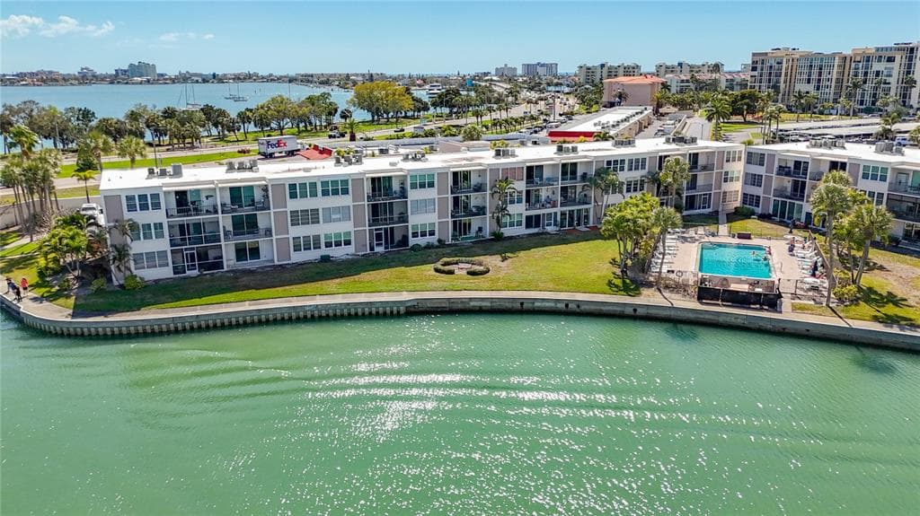 7401 BAY ISLAND DRIVE S #232 1