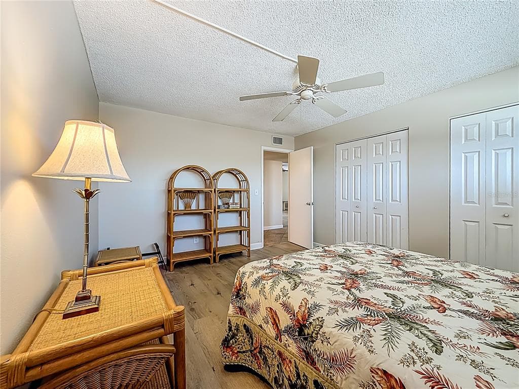 7401 BAY ISLAND DRIVE S 232 photo 14