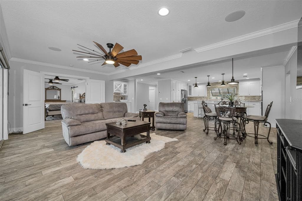 4976 GALLEON COURT photo 9