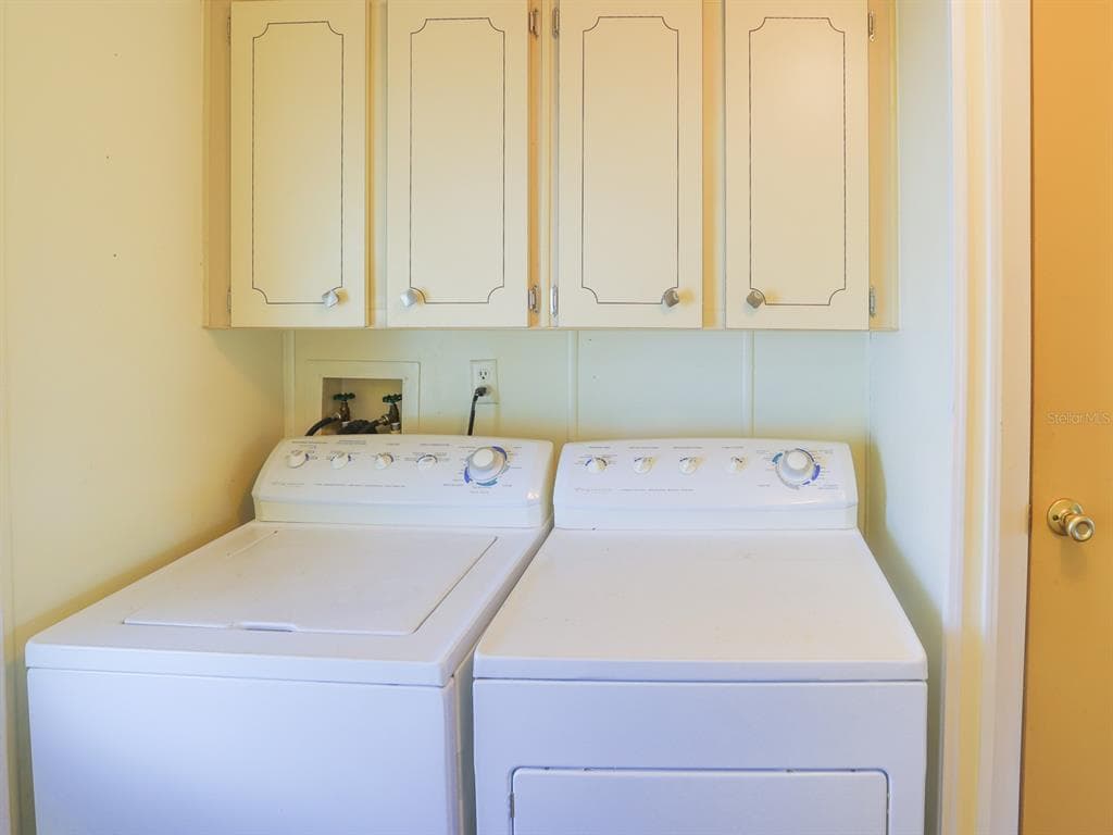2055 S FLORAL AVENUE 238 photo 23