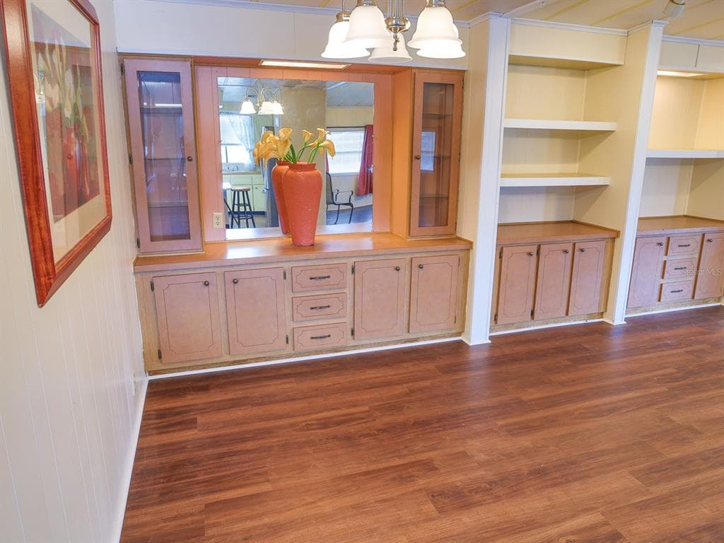 2055 S FLORAL AVENUE 238 photo 14