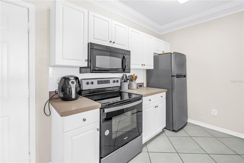 4333 BAYSIDE VILLAGE DRIVE #320 4