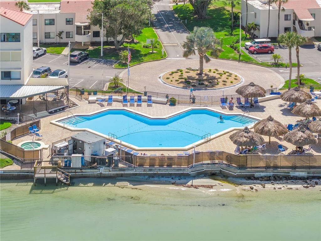 5825 PUERTA DEL SOL BOULEVARD S 464 photo 24