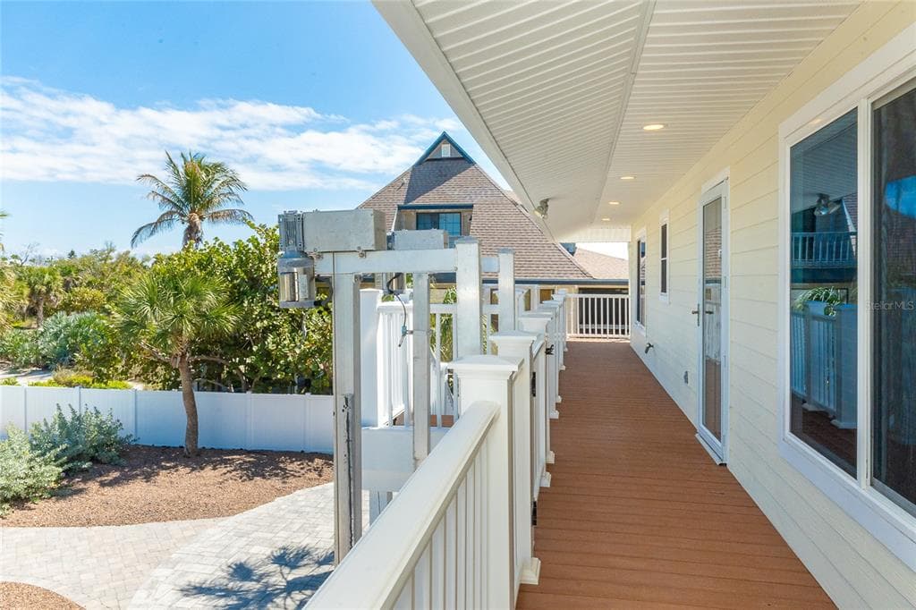 230 N GULF BOULEVARD photo 16