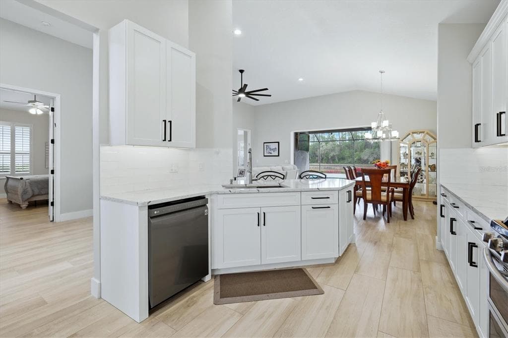 6514 OAKLAND HILLS DRIVE photo 15