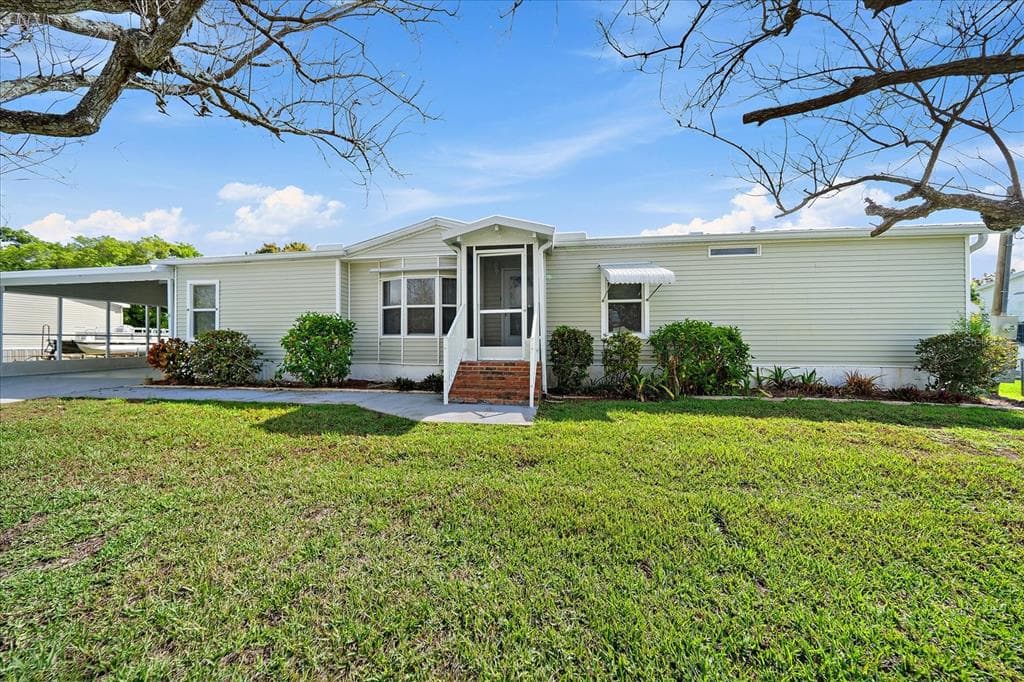 3028 BAMBOO COURT 2