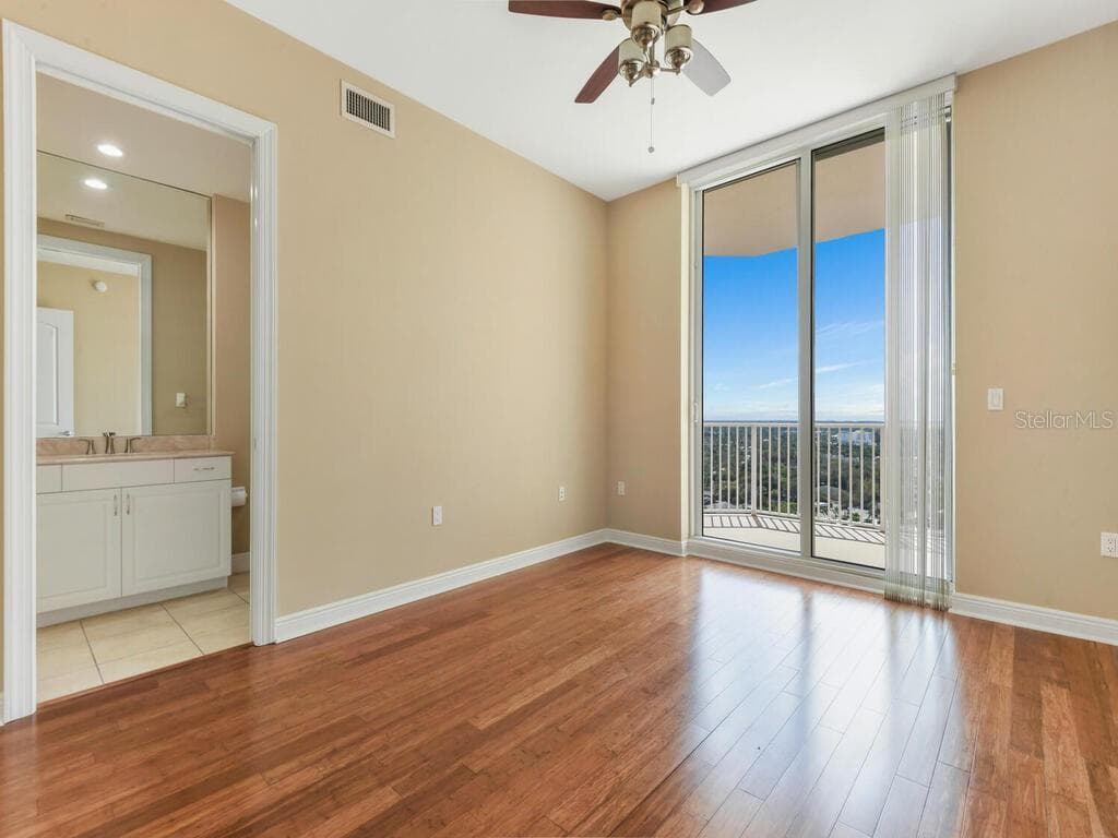 2104 W FIRST STREET 2304 photo 19