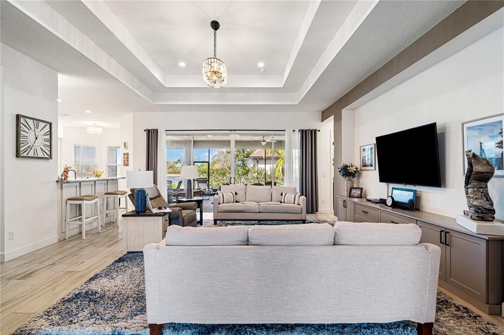 4924 PAMPLONA COURT photo 6