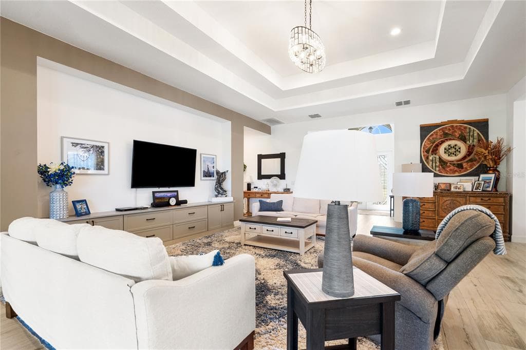 4924 PAMPLONA COURT photo 10