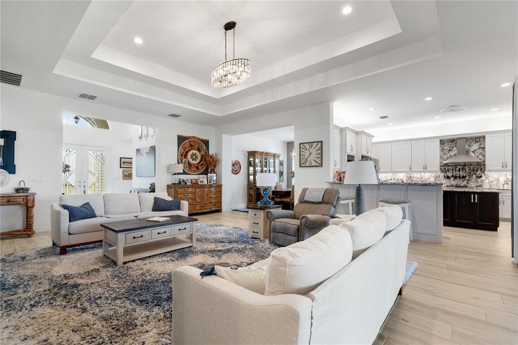 4924 PAMPLONA COURT photo 11