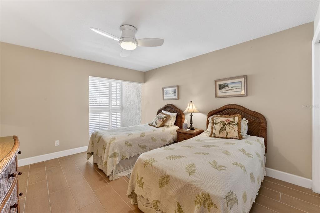 5655 GULF OF MEXICO DRIVE D107 photo 25