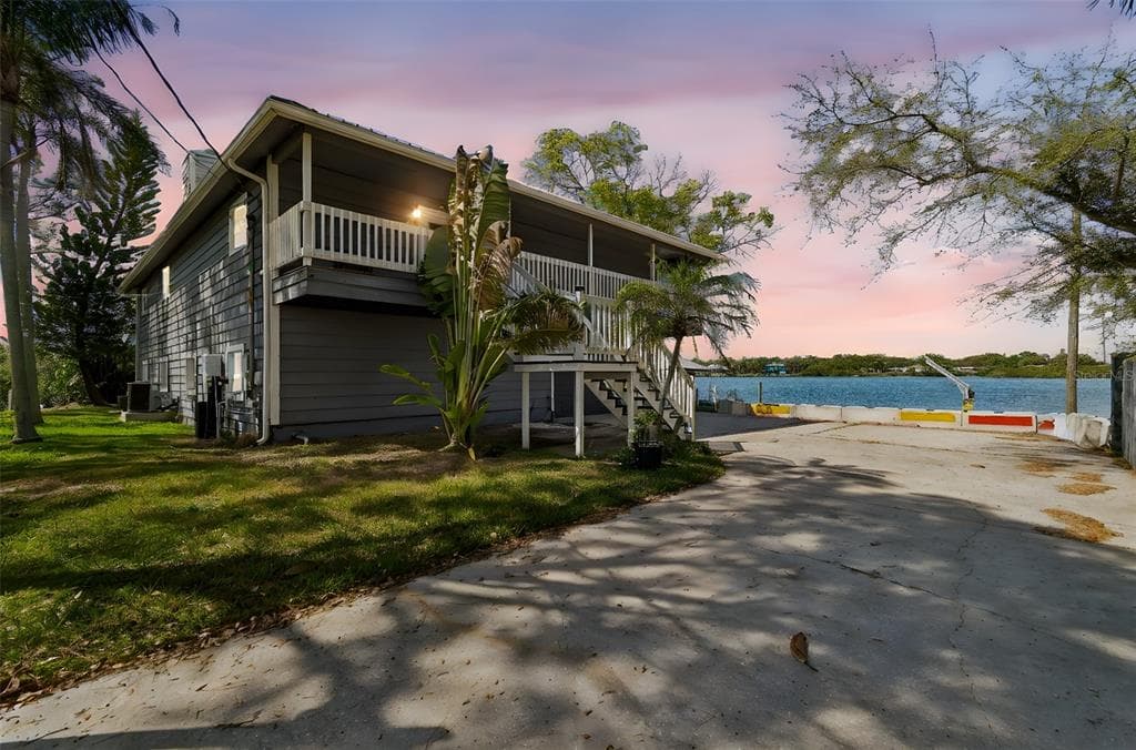 9901 BAY DRIVE 2