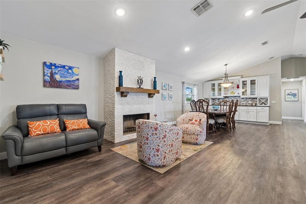 9901 BAY DRIVE 5
