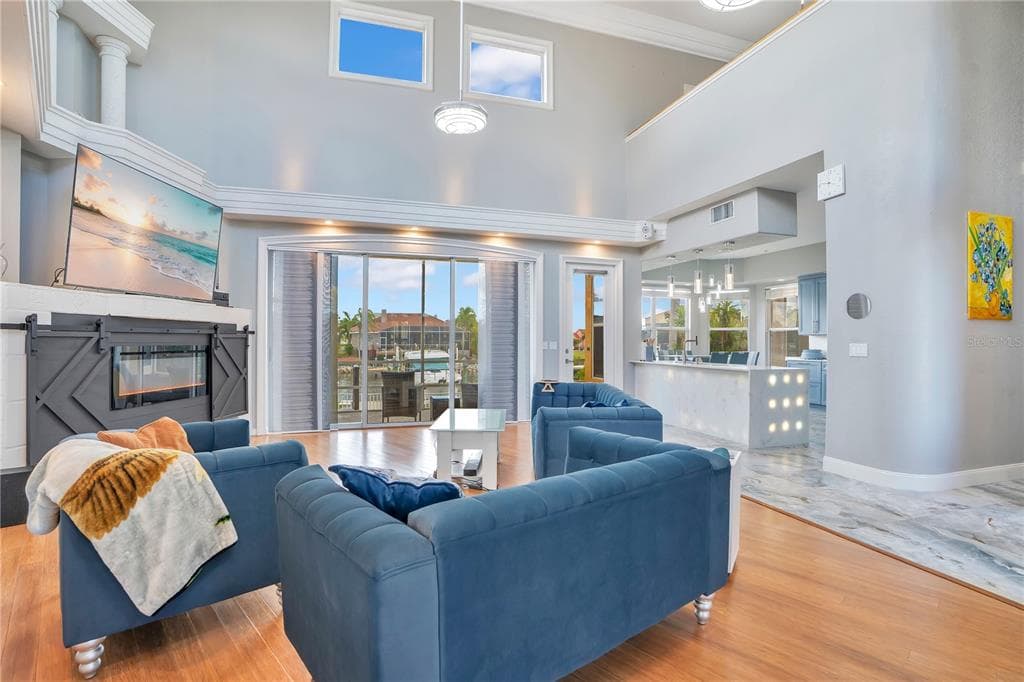 934 SYMPHONY ISLES BOULEVARD photo 6