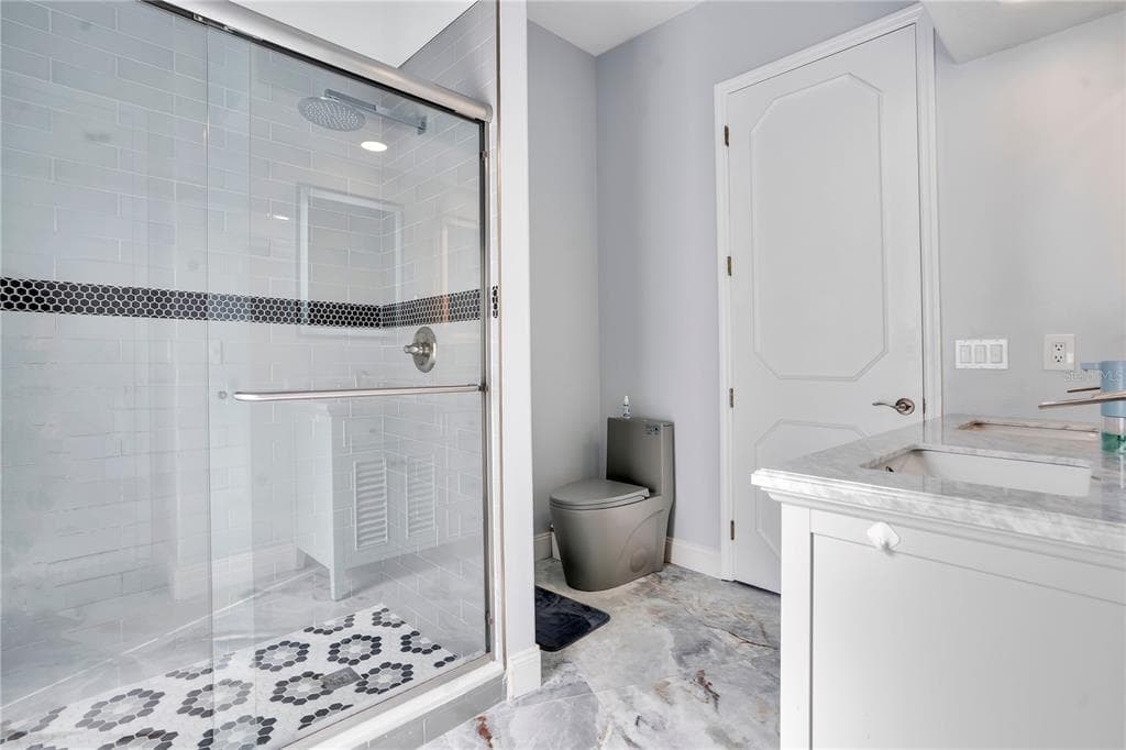 934 SYMPHONY ISLES BOULEVARD photo 20