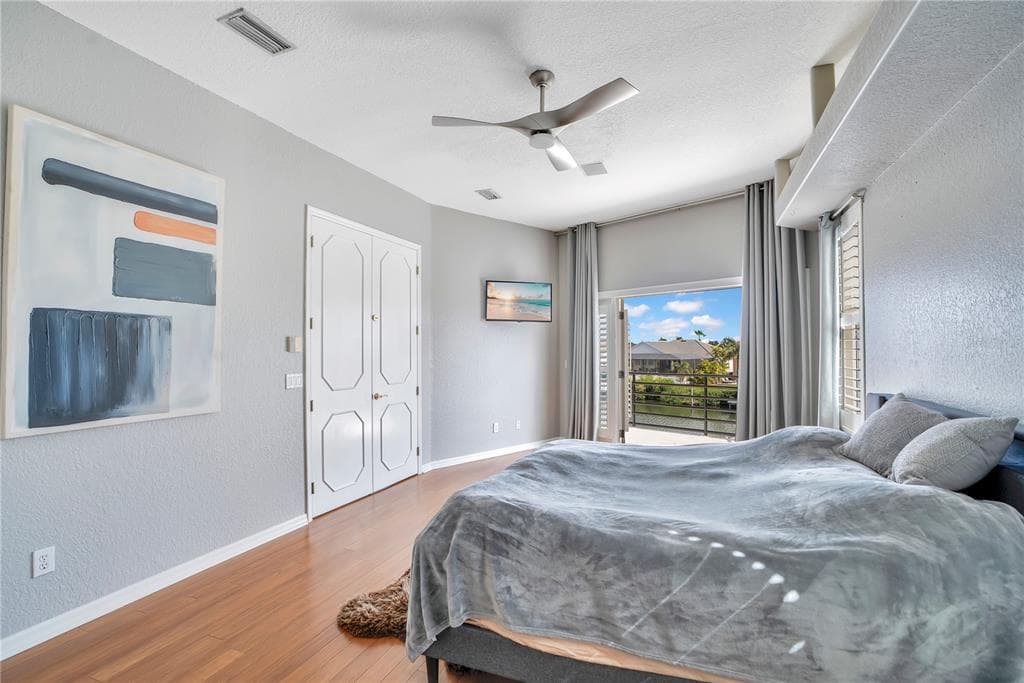 934 SYMPHONY ISLES BOULEVARD photo 25