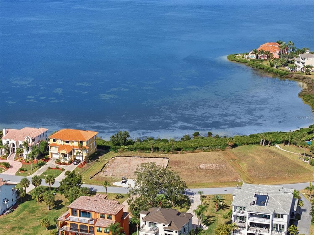 26 HARBORPOINTE DR 3