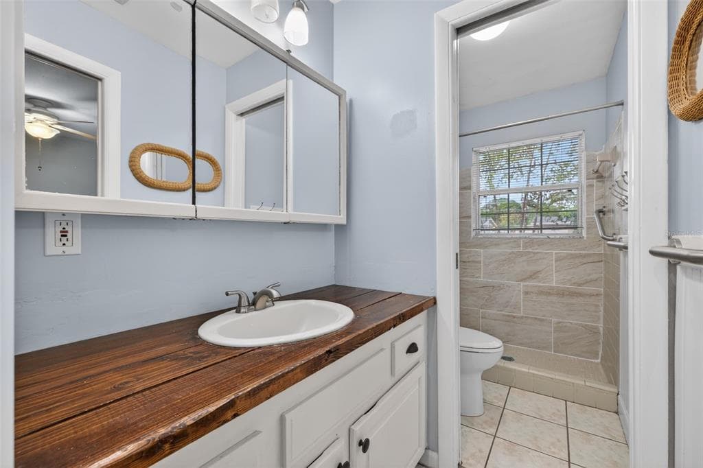 1414 85TH AVENUE N photo 15