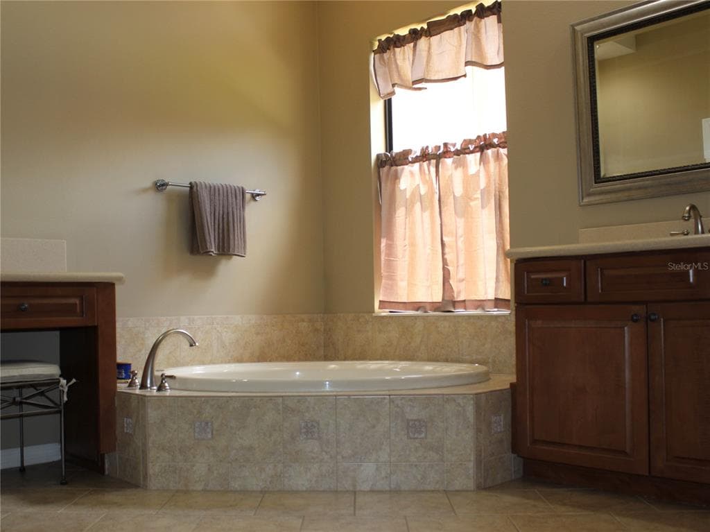 406 PETREL TRAIL photo 10