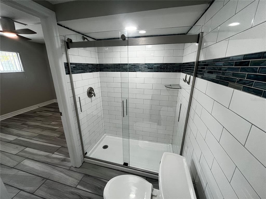 2566 GARY CIRCLE 5 photo 11