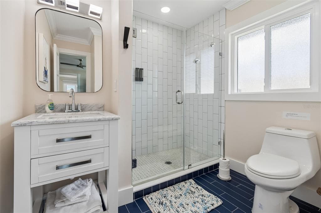 478 HARBOR DRIVE N photo 18