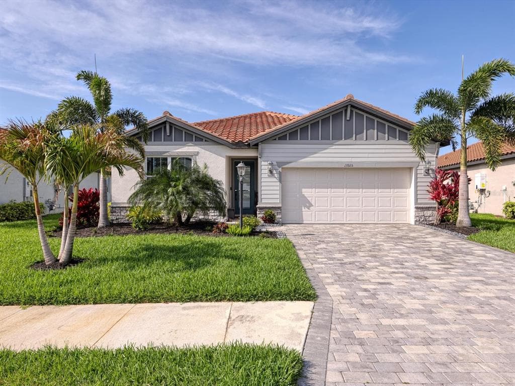 13925 GREEN HAMMOCK PLACE photo 1