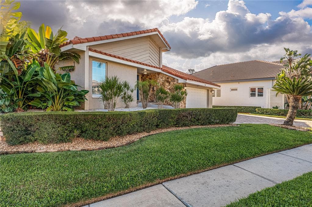 930 SYMPHONY ISLES BOULEVARD 4