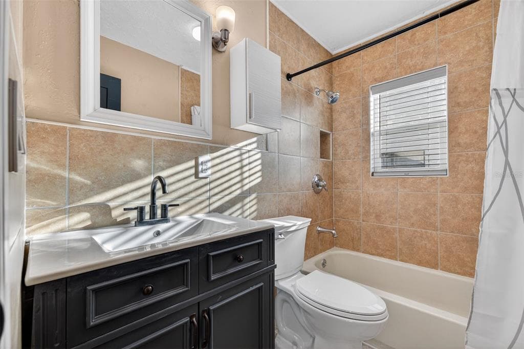 8711 BAY CREST LANE photo 17