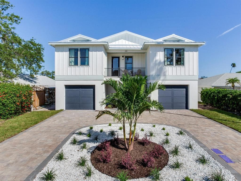 17030 DOLPHIN DRIVE photo 1