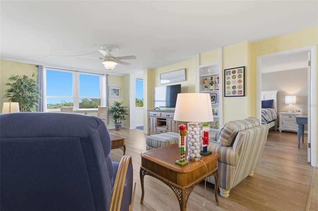 2616 COVE CAY DRIVE 502 photo 11
