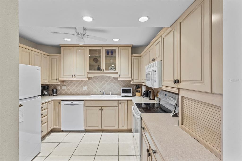 1633 BOATHOUSE CIRCLE 232 photo 14