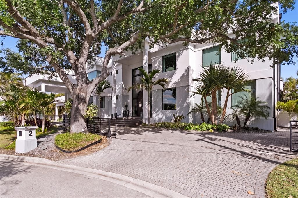2 SANDPIPER ROAD 2