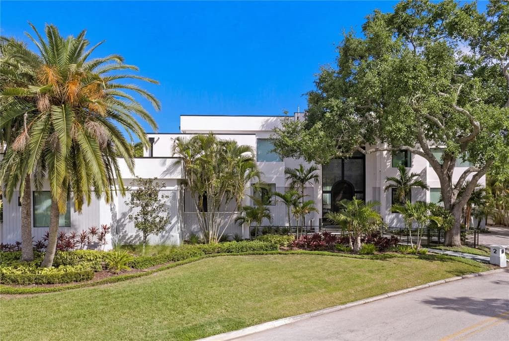 2 SANDPIPER ROAD 4