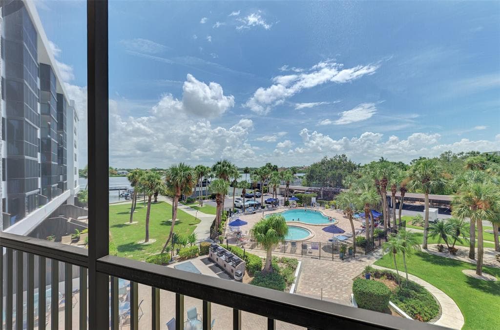 5855 MIDNIGHT PASS ROAD #333 4
