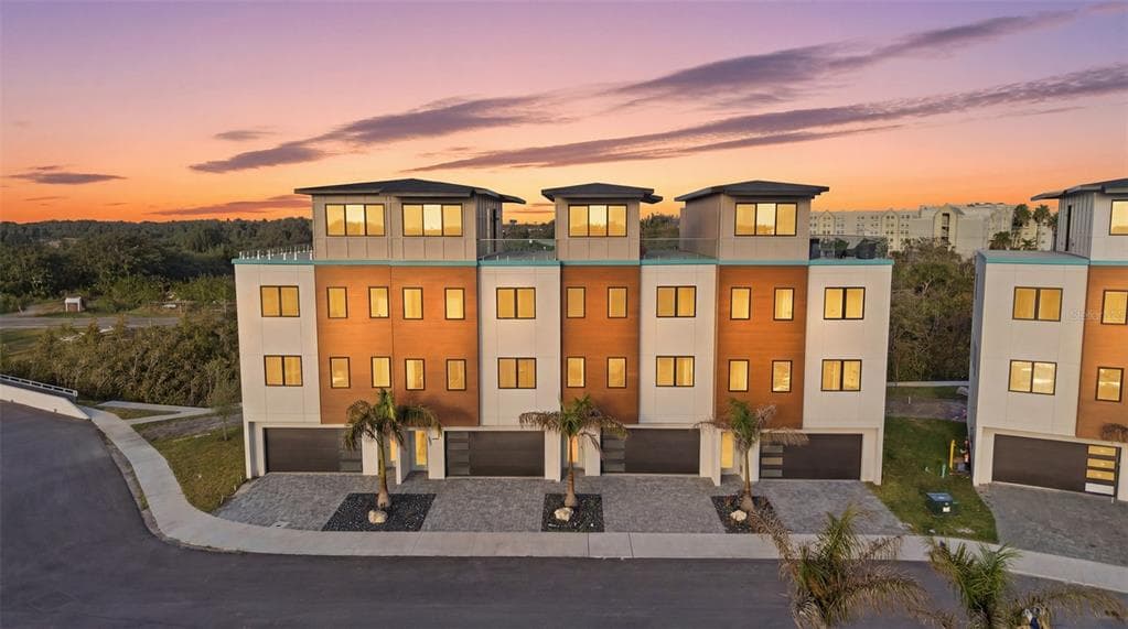 5968 AQUA RESERVE BOULEVARD 1