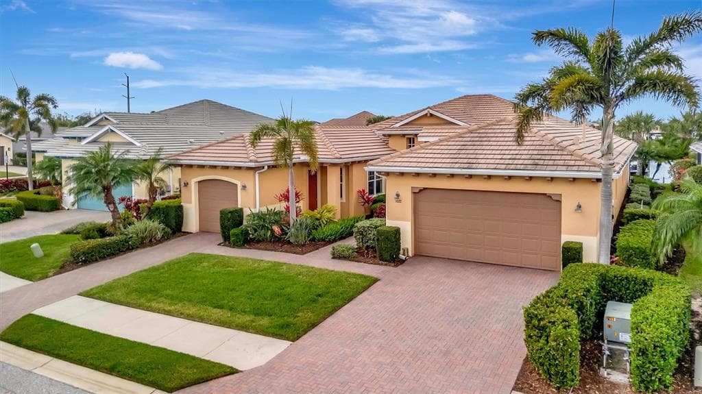 1022 KESTREL COURT 2