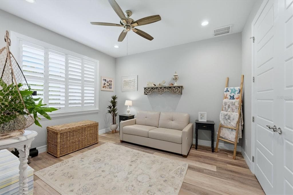 1022 BEEKMAN CIRCLE photo 25