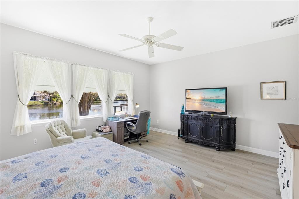 6115 9TH AVENUE CIRCLE NE photo 16
