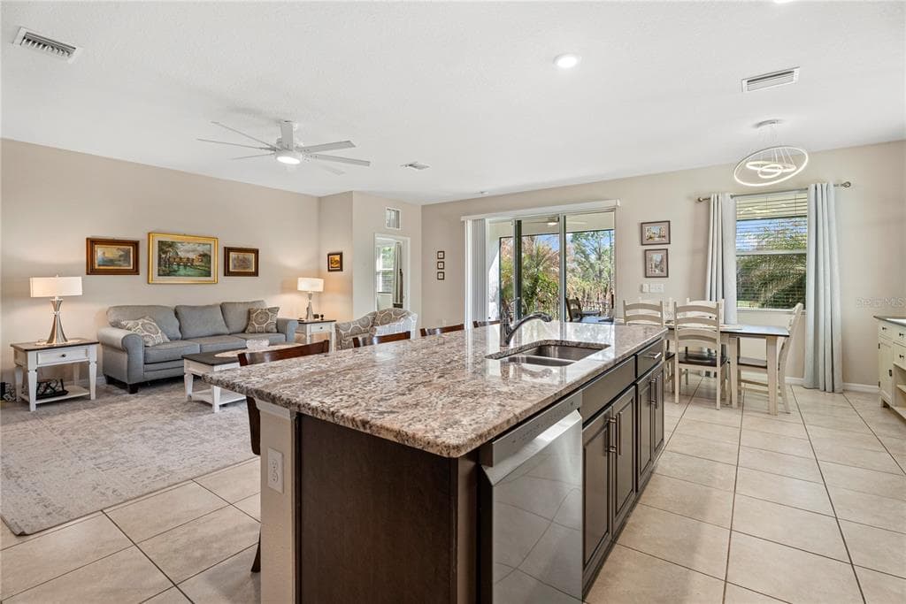 16478 WOODSIDE GLEN photo 15