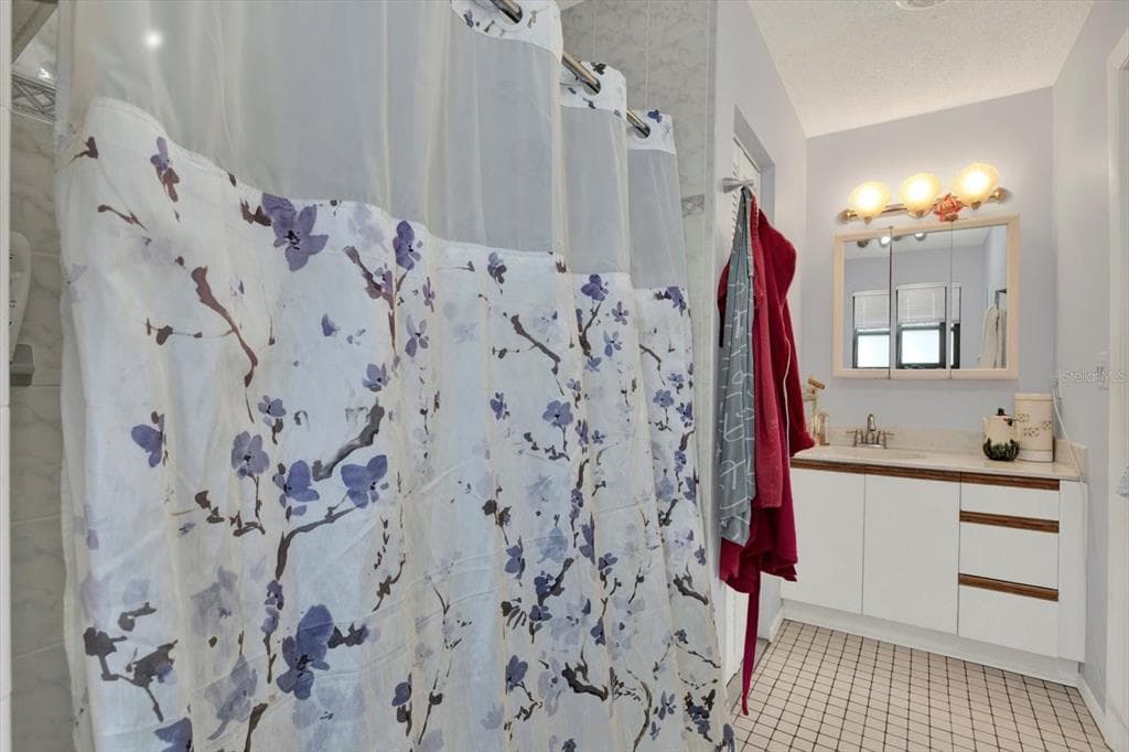 8186 TERRACE GARDEN DRIVE N 601 photo 23