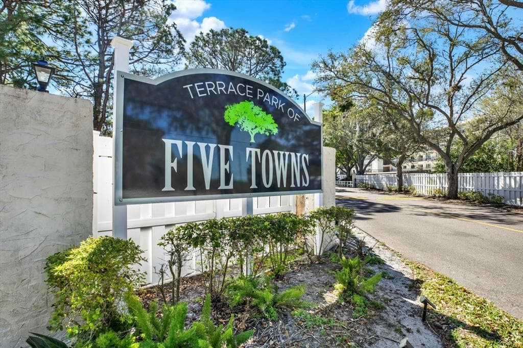 8186 TERRACE GARDEN DRIVE N 601 photo 6