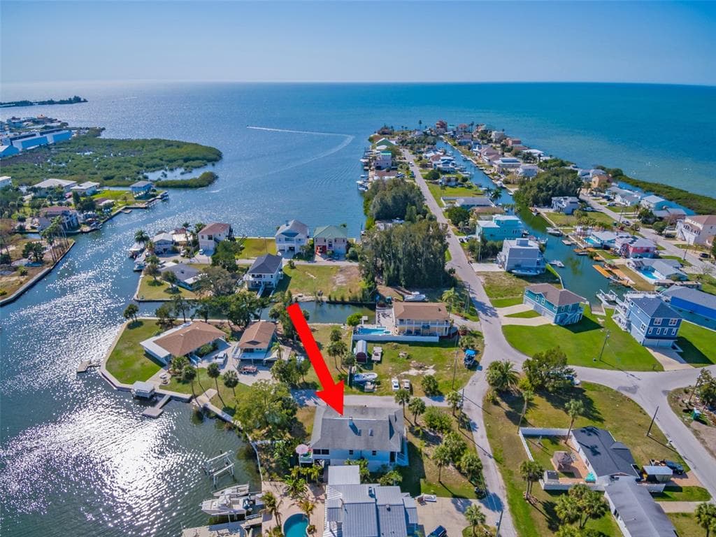 6810 SEAVIEW BOULEVARD photo 6